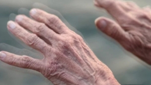 11-nisan-dunya-parkinson-gunu-parkinson-nedir-parkinson-belirtileri-ve-tedavisi-eZrc6IkY.jpg