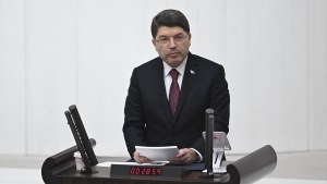 adalet-bakani-yilmaz-tunc-duyurdu-hukuk-mesleklerine-giris-sinavi-geliyor-WZsRc2xu.jpg