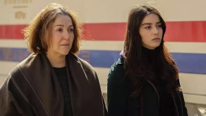 annem-filmi-duygusal-bir-yolculuk-MyHPHhuq.jpg