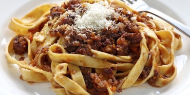 bolognese-soslu-tagliatelle-nasil-yapilir-sdmHgeIm.jpg