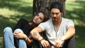delibal-filmi-ekranlarda-cagatay-ulusoy-ve-leyla-lydia-tugutlunun-romantik-hikayesi-DR9xiM5d.jpg