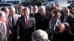 dem-partiden-gunun-ilk-ziyareti-gelecek-partisine-xVZzhalP.jpg