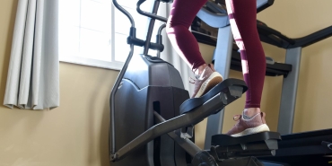 eliptik-bisiklet-kullanmanin-5-faydasi-9knjwPpK.jpg
