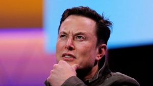 elon-musk-parayi-basti-twitter-ne-kadara-satildi-kRMLKvuK.jpg
