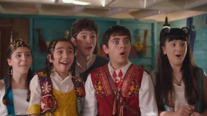 gamonya-hayaller-ulkesi-filmi-KVQEz1kj.jpg