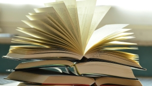 hafta-sonu-ne-okurum-diye-dusunmeyin-bes-kitap-onerisi-hazirladik-xkE8s5cK.jpg