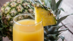 her-gun-1-bardak-ananas-suyu-icmek-ne-ise-yarar-kokunuz-bile-degisebilir-tN7bvhPE.jpg