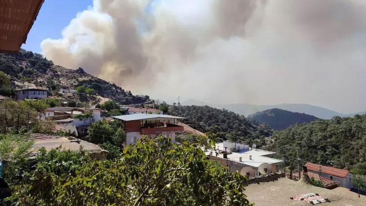 İzmir Orman Yangınları: Son Durum ve Gelişmeler