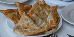 masterchef-turkiyede-yapilan-cig-borek-nasil-yapilir-cig-borek-tanimi-gerecleri-cig-borek-imalinin-nHenTR5g.jpg