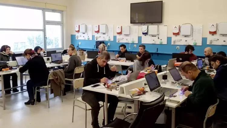 MEB'den Öğretmenlerin Mesleki Çalışma Programı İçin Başvuru Süresi Uzatıldı