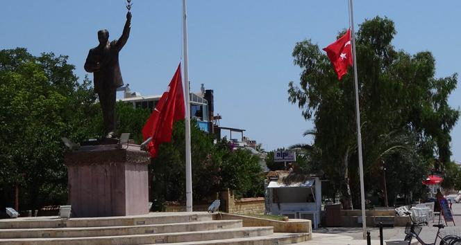 Bayraklar Neden Yarıya İndirilir?