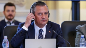 ozgur-ozel-amerika-birlesik-devletlerine-gidiyor-XMuGCF3A.jpg