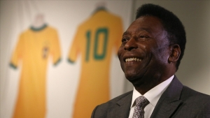 pele-ne-zaman-kac-yasinda-oldu-efsane-futbolcu-pelenin-olum-nedeni-UUasIEzs.jpg