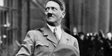 roman-sandgruberin-calismasi-hitlerin-babasi-oglu-nasil-diktator-oldu-b83pFtsk.jpg