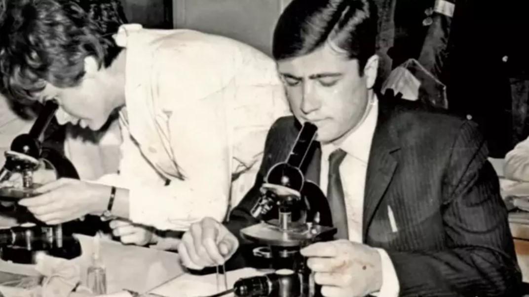Sadık Ahmet: Dr. Sadık Ahmet'in Hayatı ve Mirası