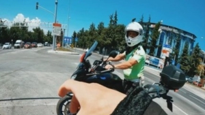 samsunda-trafik-polisi-genci-uyardi-olursen-ne-yapacagiz-yavrum-CDBZHtYv.jpg