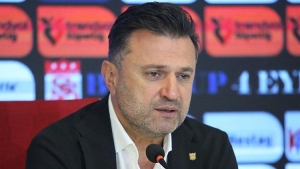 sivasspor-caykur-rizesporu-2-1-yenerek-3-puan-aldi-VngpDRTr.jpg