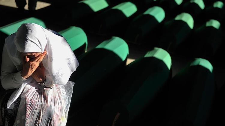 Srebrenitsa Katliamı: Bosna-Hersek'te Bir Soykırımın Hikayesi