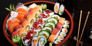 sushi-susi-nasil-yapilir-masterchef-konutta-sushi-susi-tanimi-ve-kullanilan-materyaller-sushi-susi-EYxVkbfz.jpg
