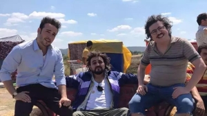 yol-arkadasim-filmi-yeniden-vizyonda-MJ1AB5Hf.jpg
