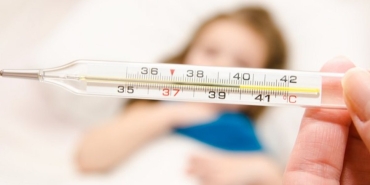 yuksek-ates-kac-derecedir-belirtileri-nelerdir-ates-nasil-dusurulur-BMdYsYFv.jpg
