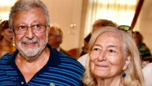 zirnik-koklatmaz-demisti-metin-akpinarin-62-yillik-esi-goksel-ozdogdu-ile-bakin-nasil-tanismis-fq9PiHlD.jpg