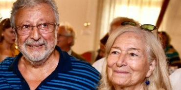 zirnik-koklatmaz-demisti-metin-akpinarin-62-yillik-esi-goksel-ozdogdu-ile-bakin-nasil-tanismis-fq9PiHlD.jpg