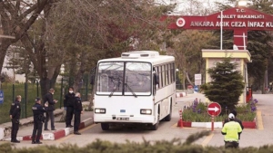 denetimli-serbestlik-nedir-ne-demek-suresi-kac-yil-denetimli-serbestlik-duzenlemesi-kimlere-uygulanir-bakan-1pcnl5Oq.jpg