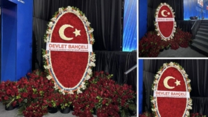 devlet-bahceliden-ak-partinin-buyuk-kongresine-anlamli-jest-hjMeRIvx.jpg