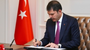 murat-kurum-depremzedenin-mutlulugunu-paylasti-bize-ne-durmak-var-ne-de-yorulmak-2qsqFhFN.jpg